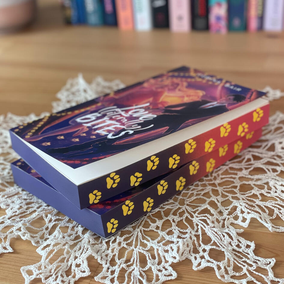 Pink to Purple sprayed edges with yellow pawprints